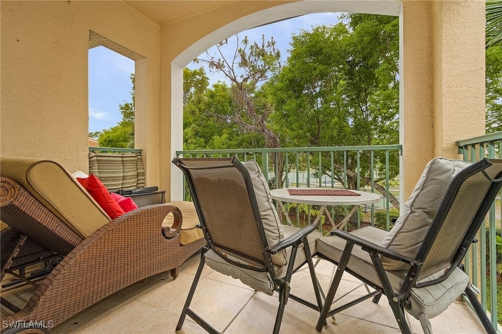 1180 Wildwood Lakes Boulevard - Photo 4