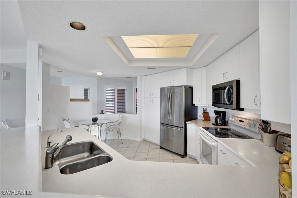 262 Barefoot Beach Boulevard - Photo 6