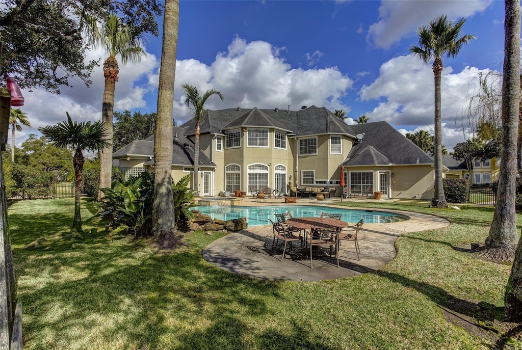 13703 Lakeshore Way Cove - Photo 40