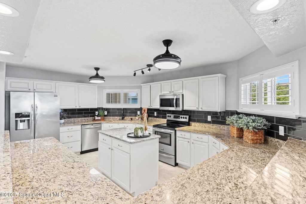 1493 S Atlantic Avenue - Photo 14