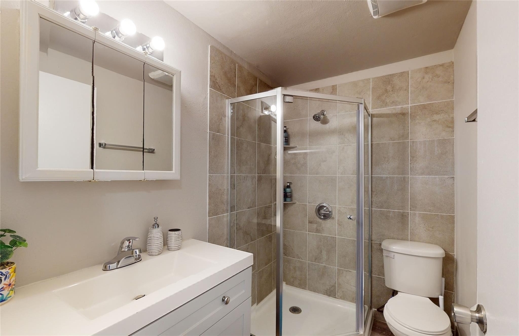 4507 W Bayshore Drive - Photo 5