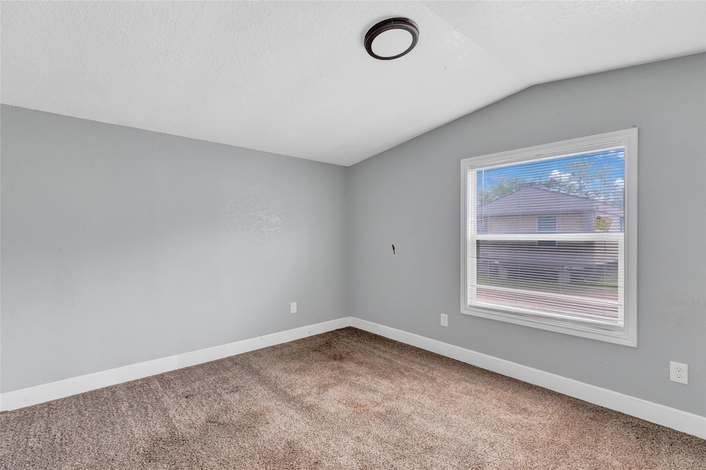 10821 Highway 150 - Photo 6
