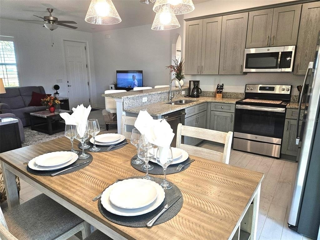 2172 Peasley Street - Photo 15