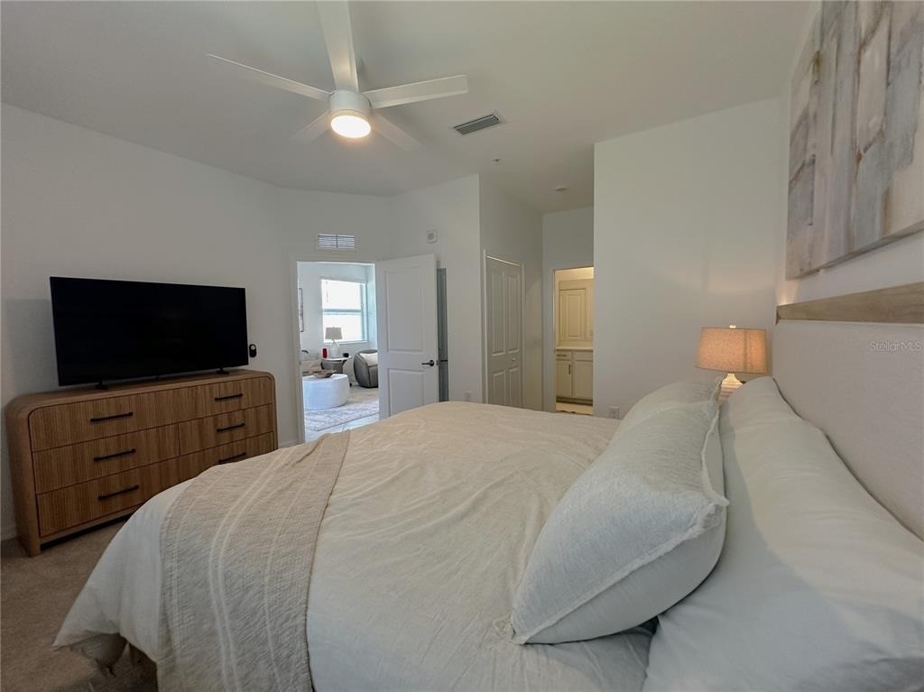 14201 Heritage Landing Boulevard - Photo 11