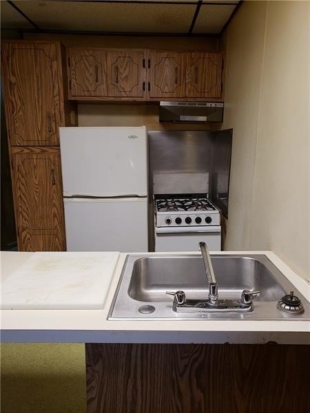 1120 Swissvale Ave - Photo 3
