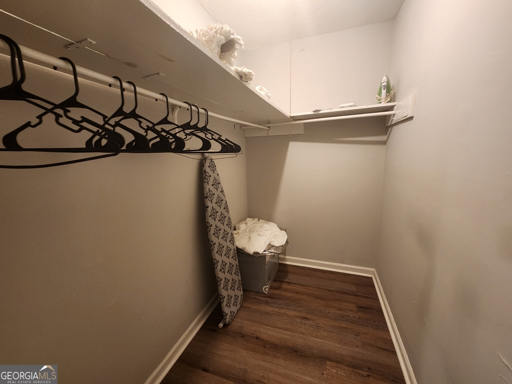 917 Oakview Avenue - Photo 3