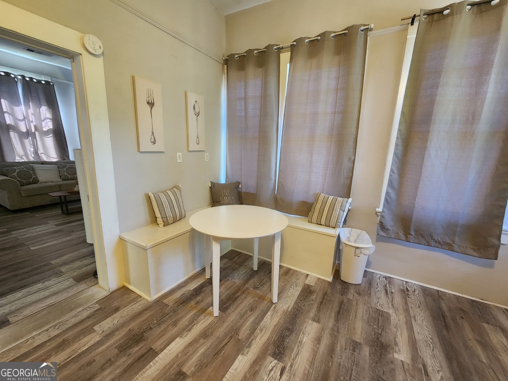 917 Oakview Avenue - Photo 4