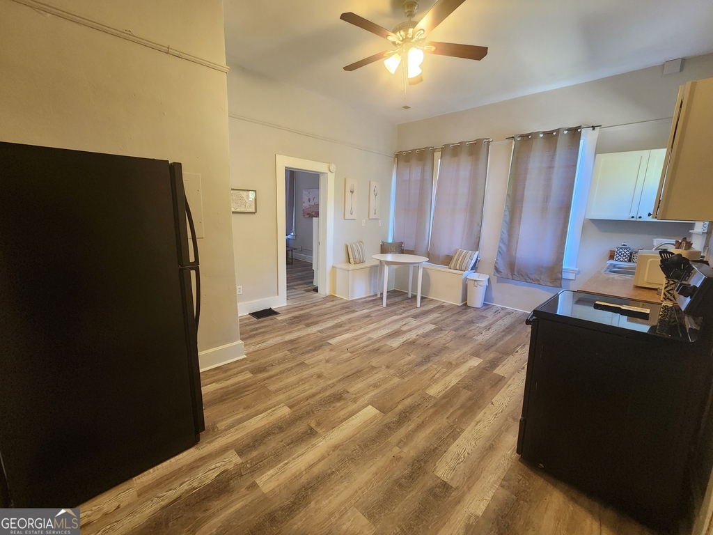 917 Oakview Avenue - Photo 3
