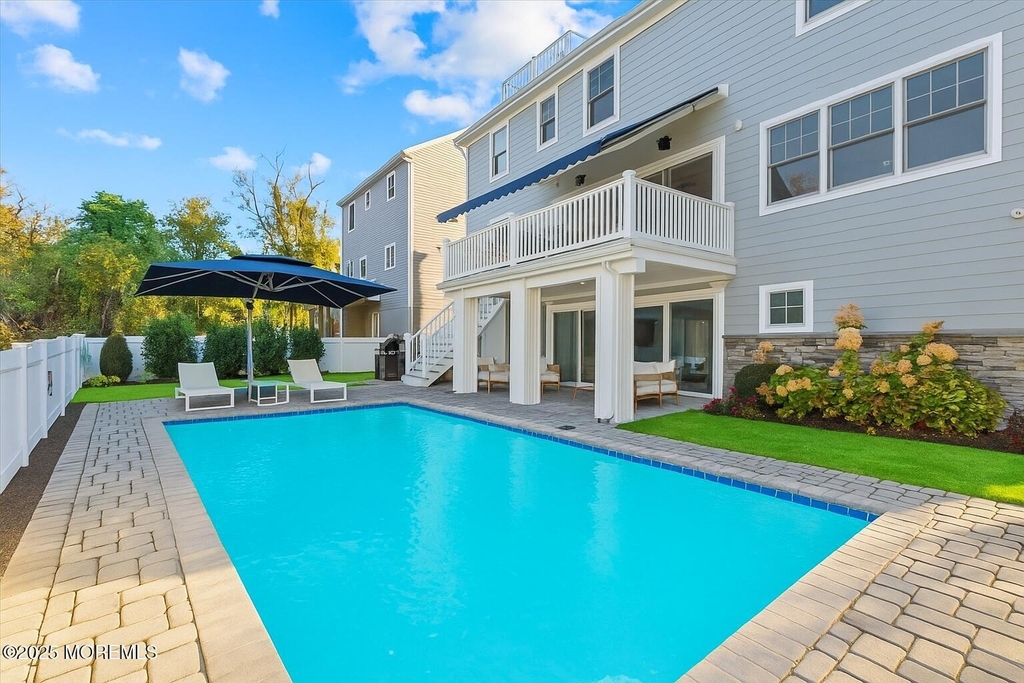382 Western Avenue - Photo 2