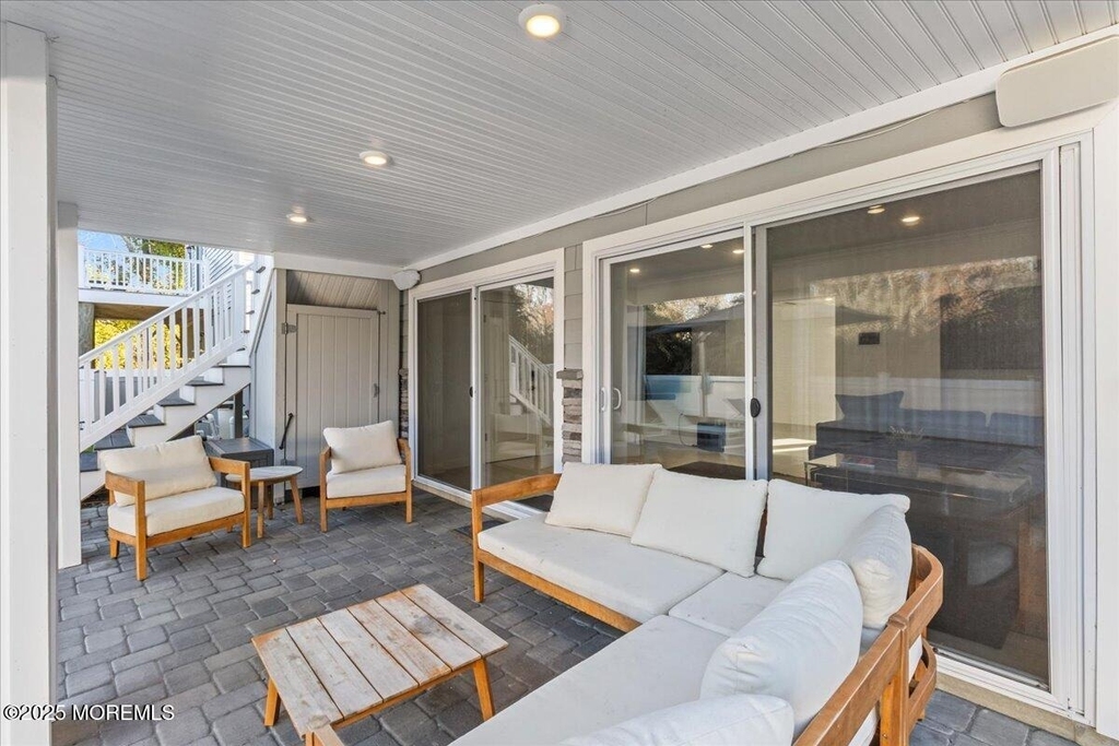 382 Western Avenue - Photo 3
