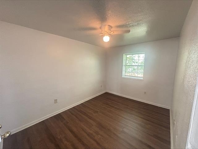 612 Luxton Street - Photo 4