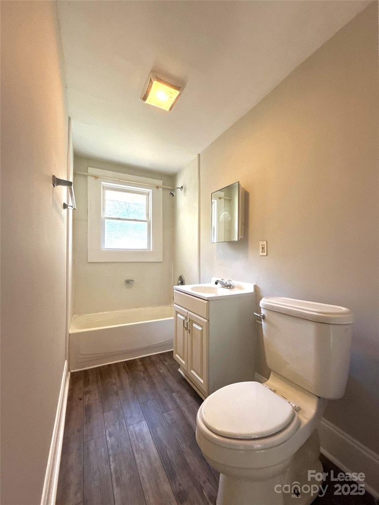 904 Harrill Street - Photo 2