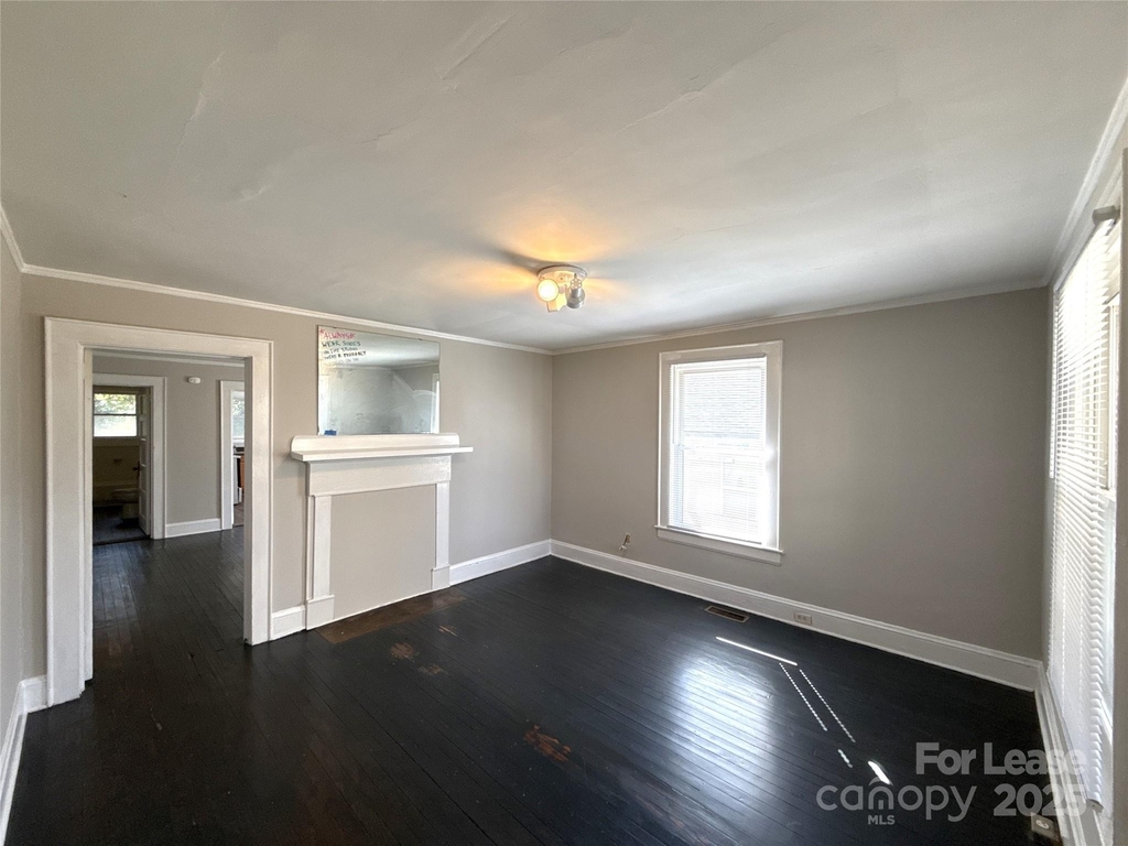 904 Harrill Street - Photo 6
