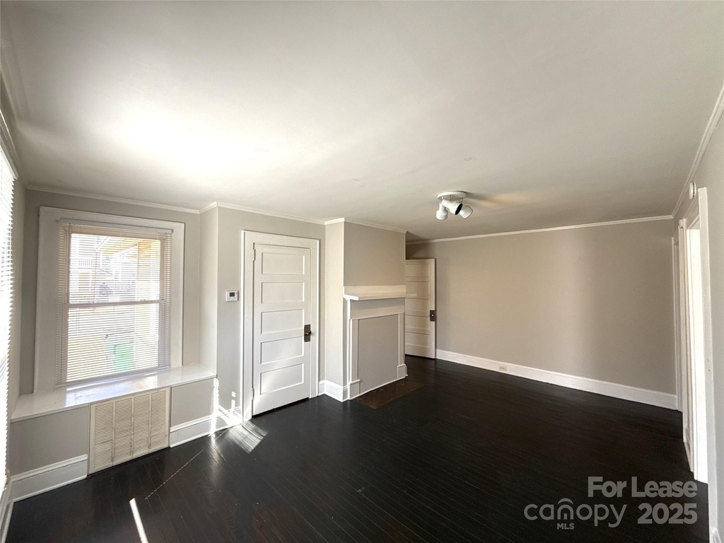 904 Harrill Street - Photo 9