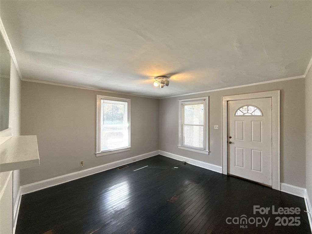904 Harrill Street - Photo 7
