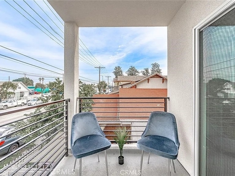 232 East Gage Avenue - Photo 13