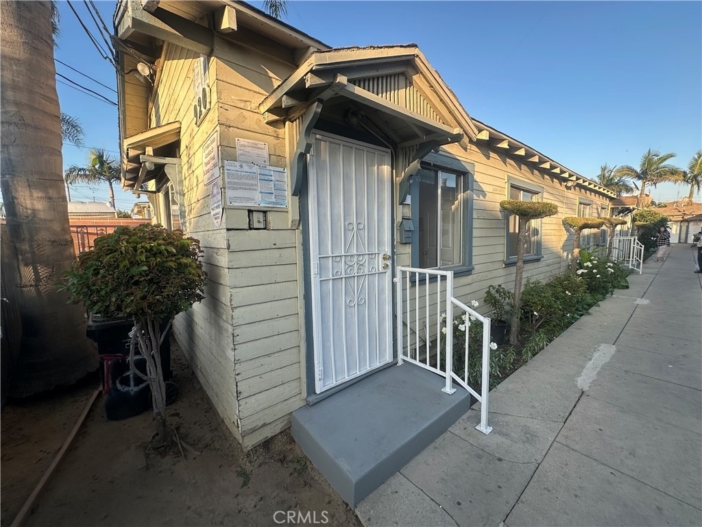 920 Mcfarland Avenue - Photo 0