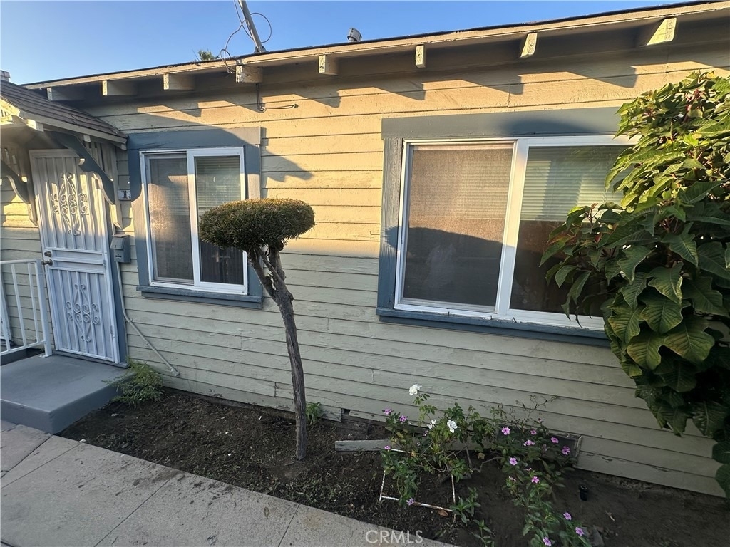 920 Mcfarland Avenue - Photo 1