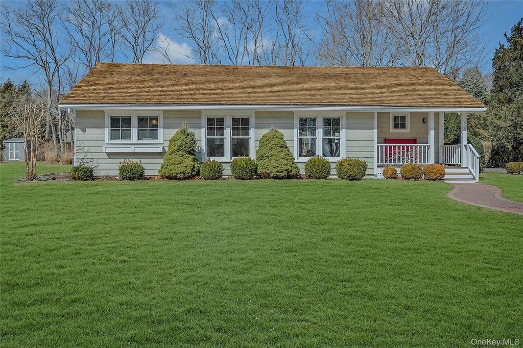 635 Strohson Road - Photo 0