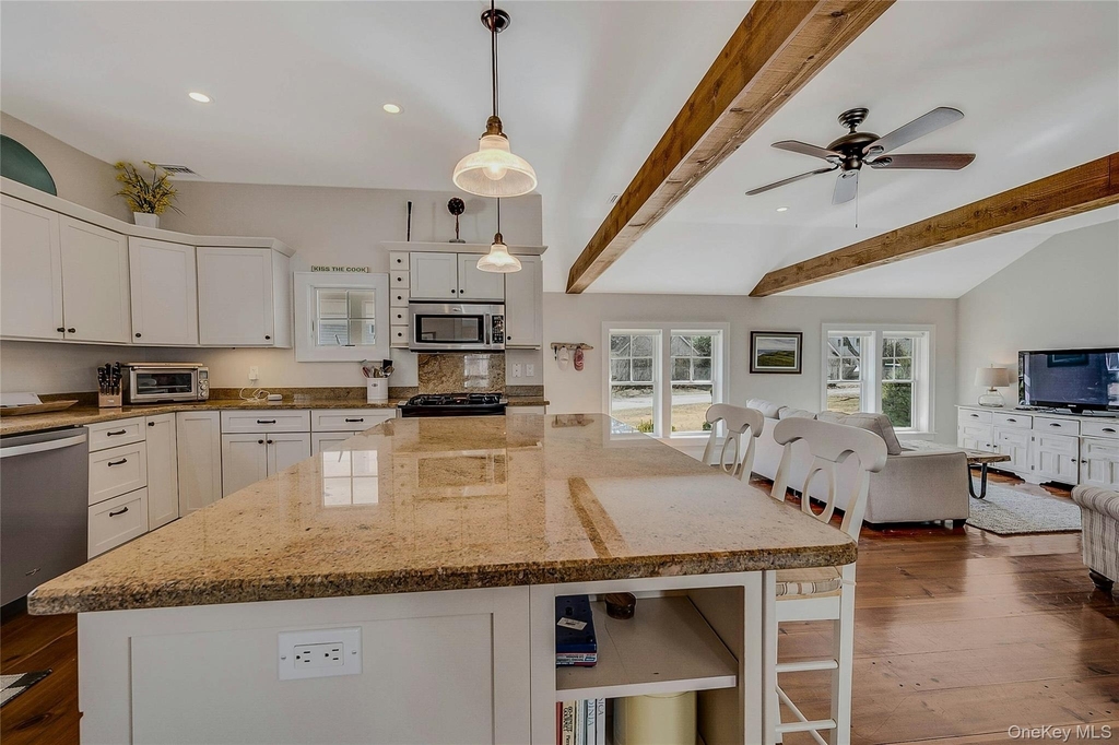 635 Strohson Road - Photo 13