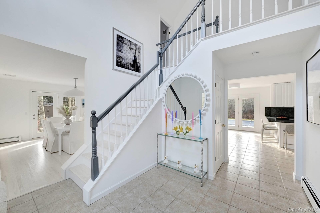 167 Tuckahoe Lane - Photo 0