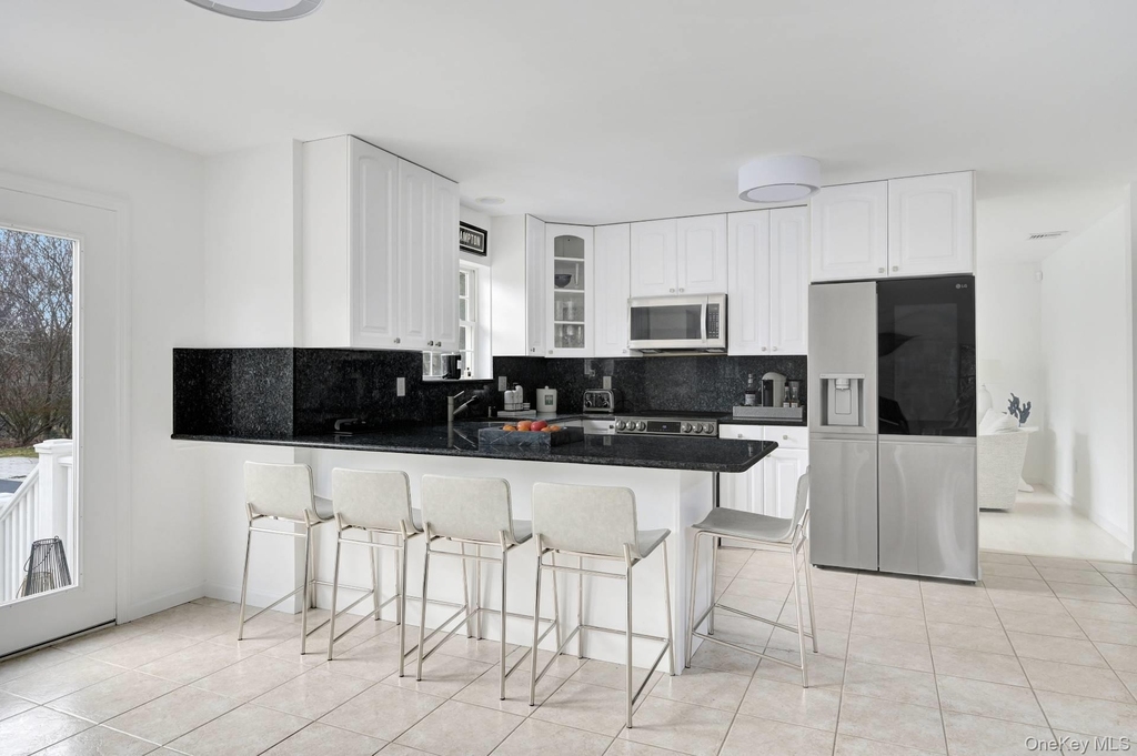 167 Tuckahoe Lane - Photo 8