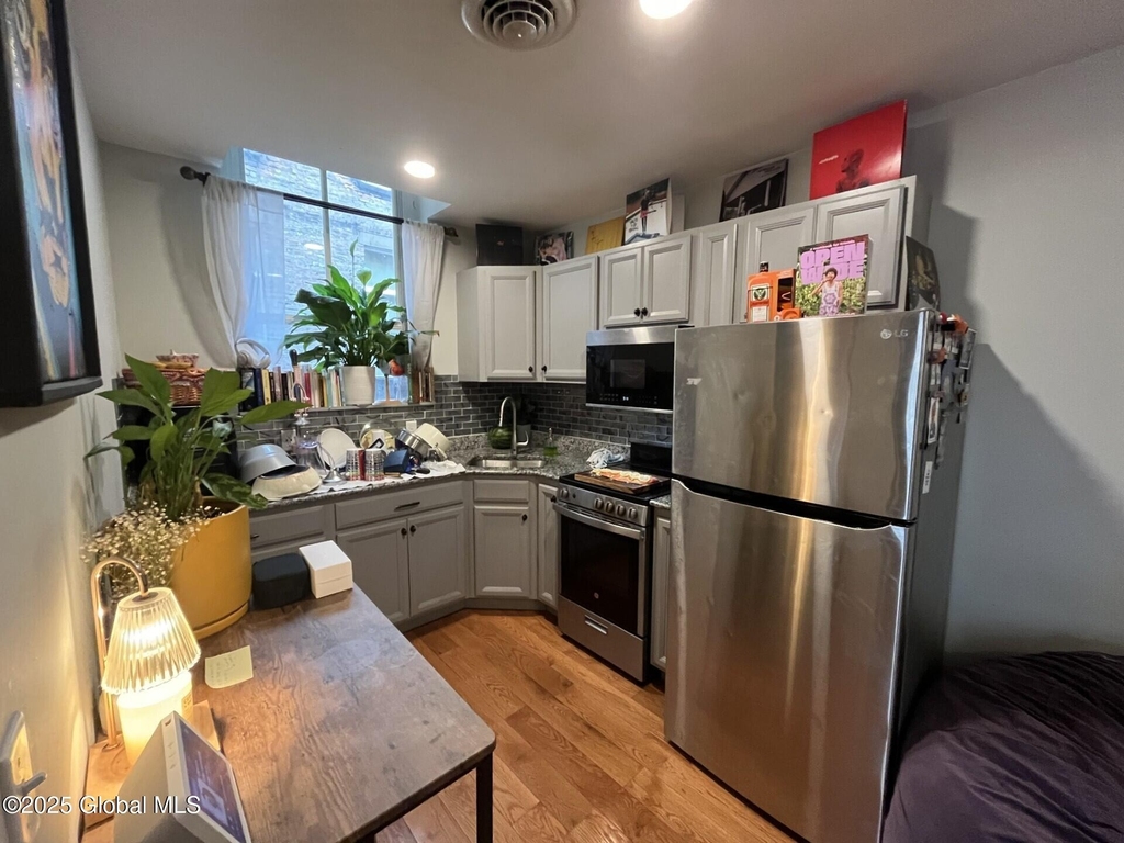 37 Maiden Lane - Photo 8