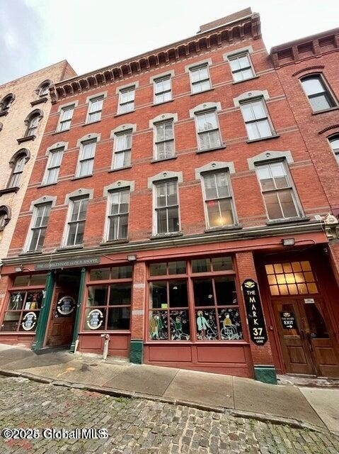 37 Maiden Lane - Photo 1