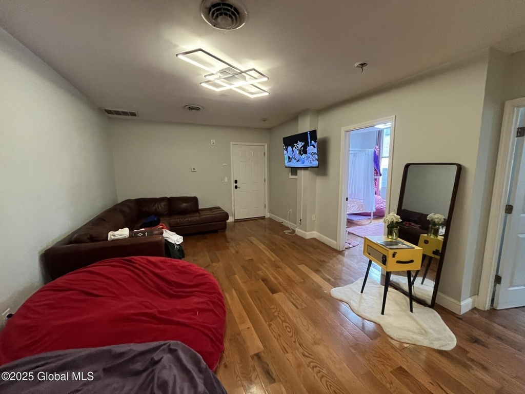 37 Maiden Lane - Photo 11