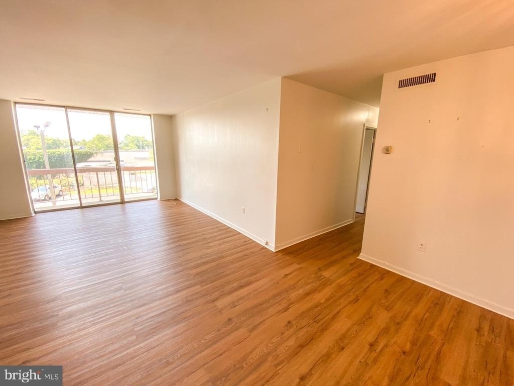 130 Slade Avenue - Photo 13