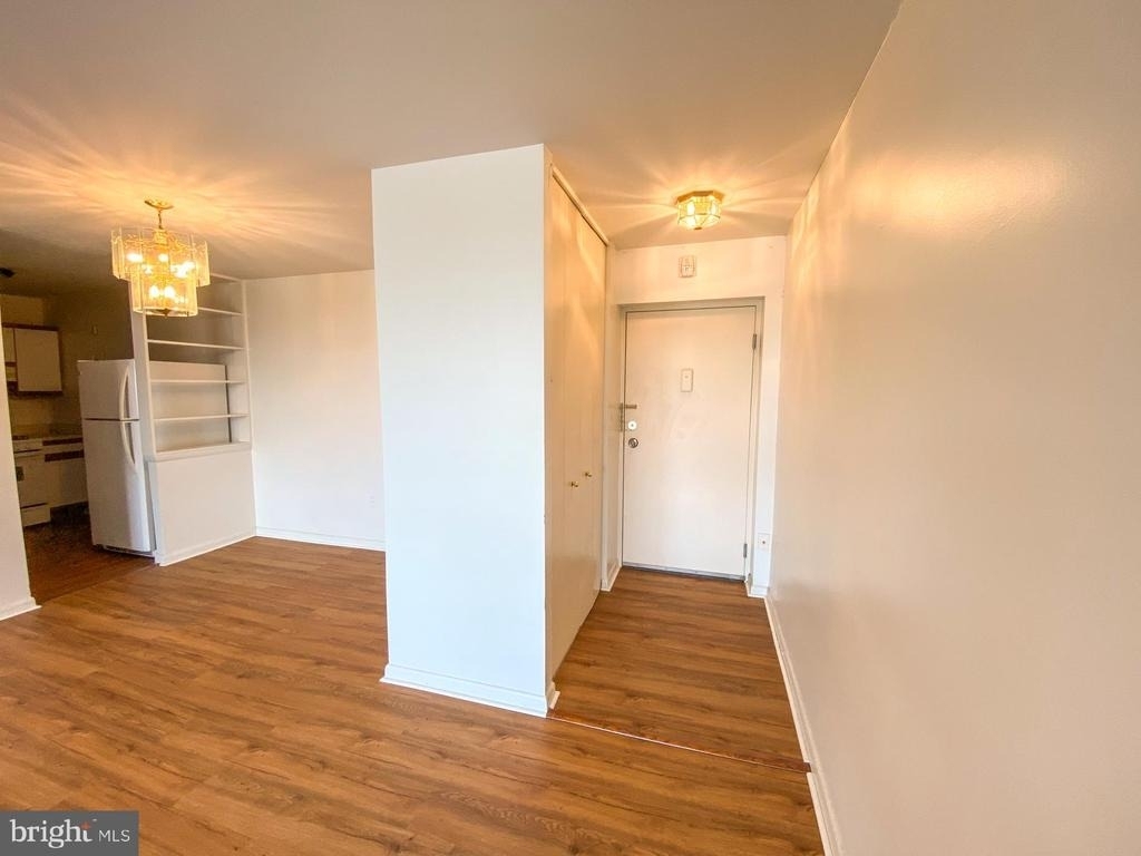 130 Slade Avenue - Photo 8
