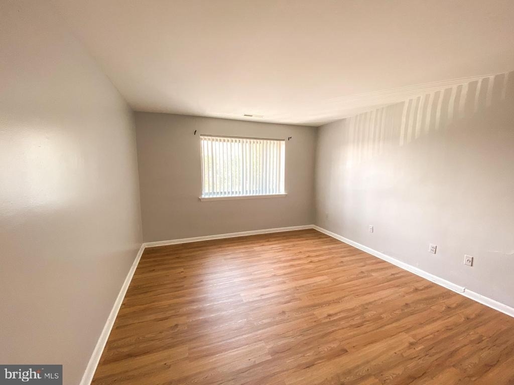 130 Slade Avenue - Photo 3