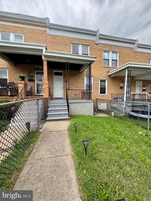 4013 Eierman Avenue - Photo 0