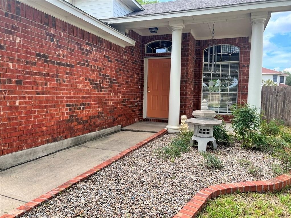 1412 W Pflugerville Pkwy - Photo 1