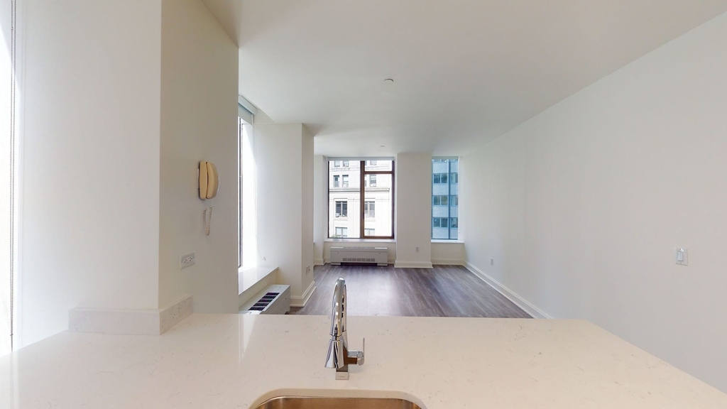 10 Hanover Square - Photo 3
