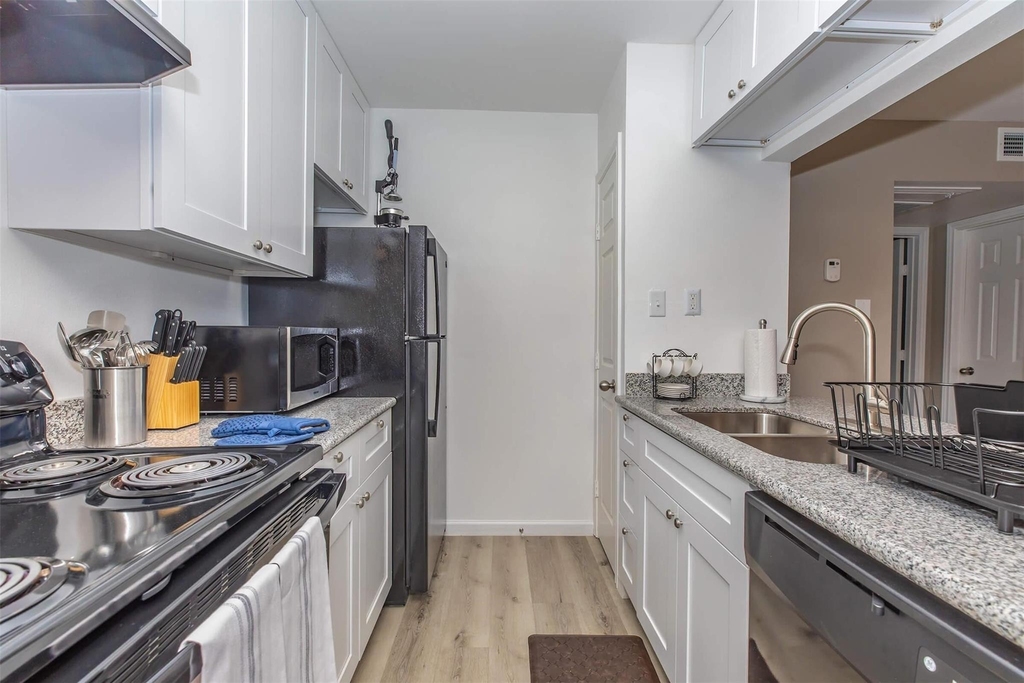 9707 Timberside Drive - Photo 3