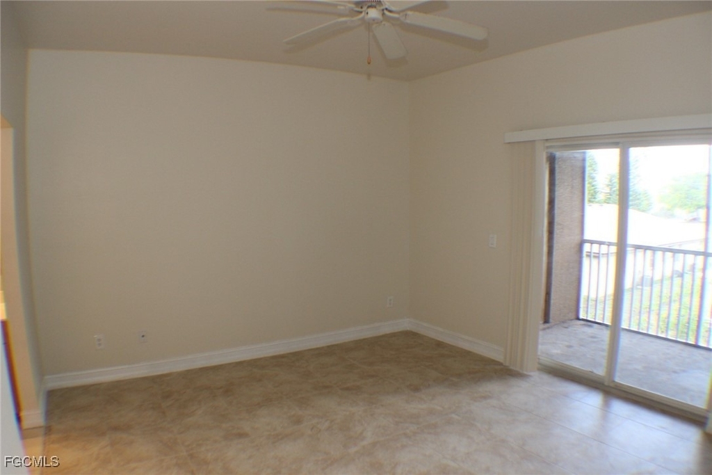 607 Se 13th Place - Photo 5