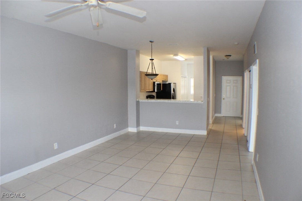 607 Se 13th Place - Photo 4