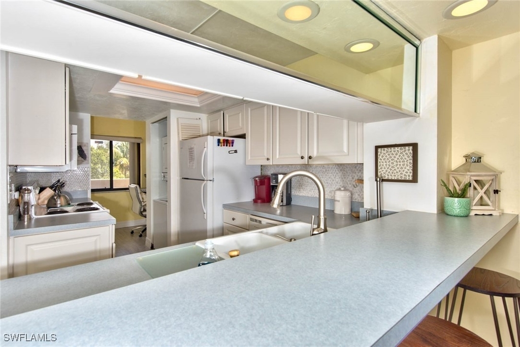 7500 Estero Boulevard - Photo 10