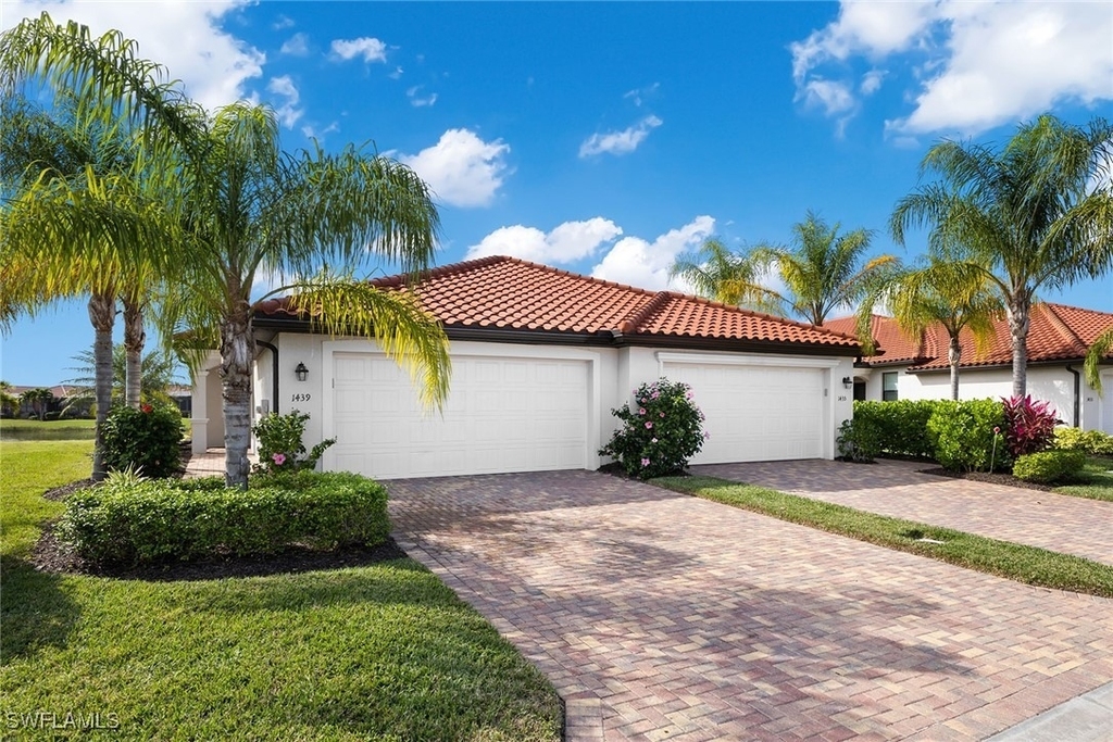 1439 Oceania Drive S - Photo 4
