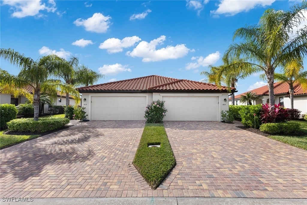 1439 Oceania Drive S - Photo 3