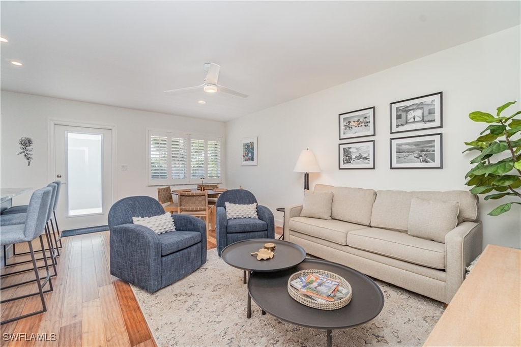473 12th Avenue S - Photo 3