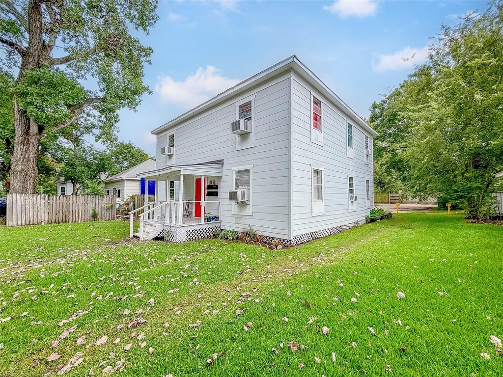 315 8th Ave N - Photo 6