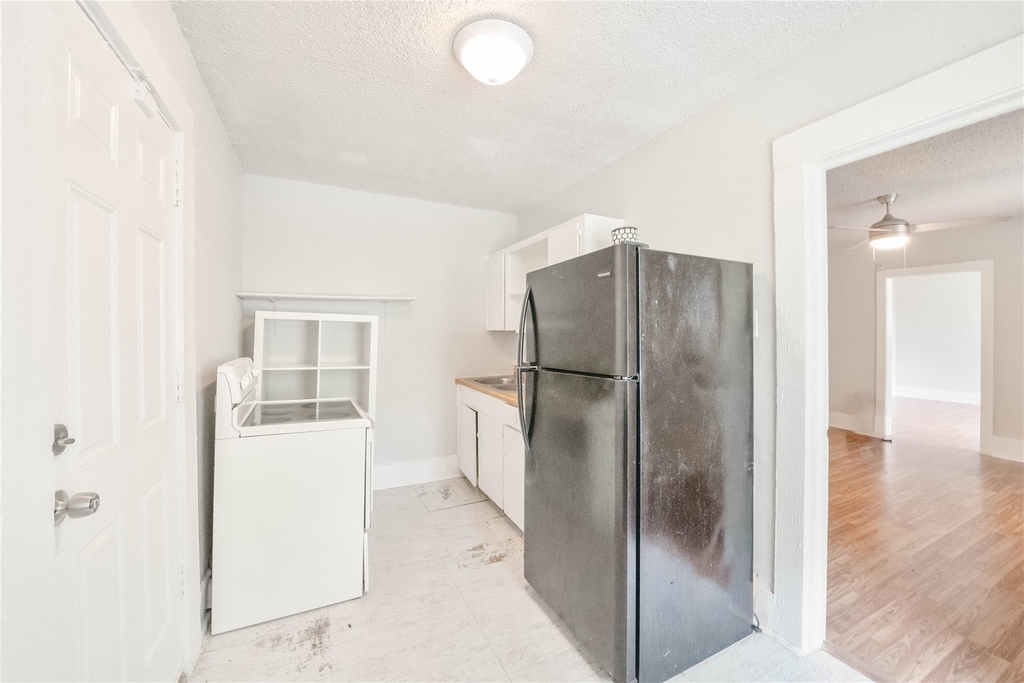 315 8th Ave N - Photo 3