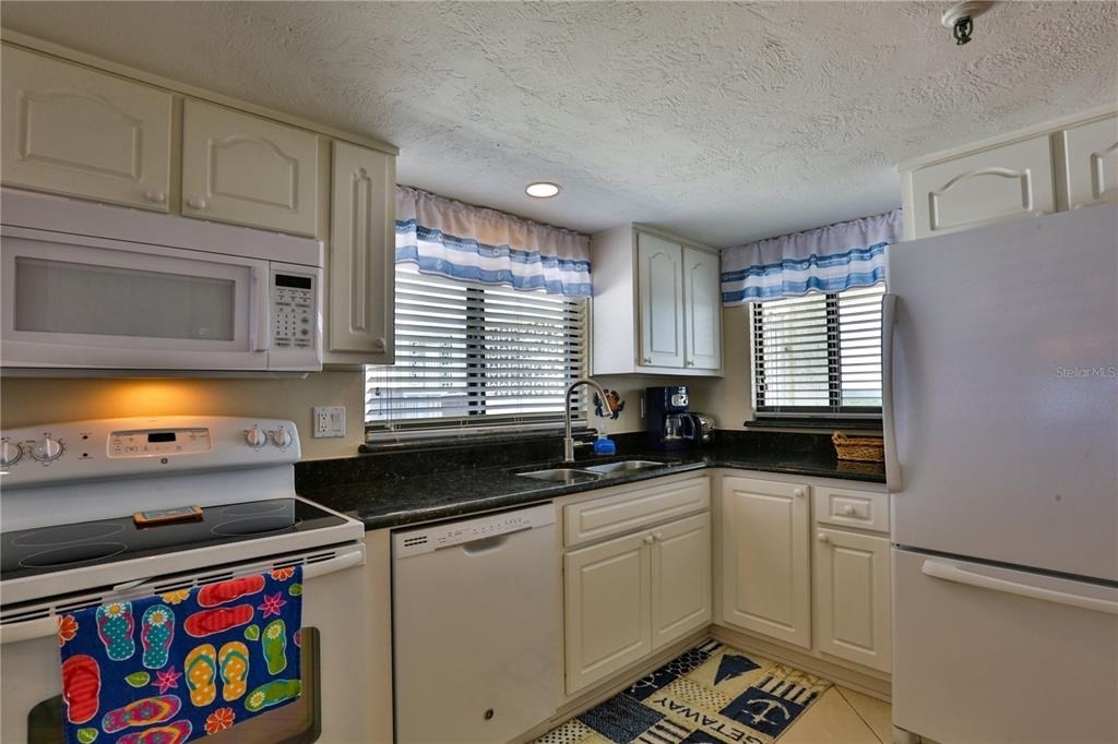 5301 S Atlantic Avenue - Photo 9