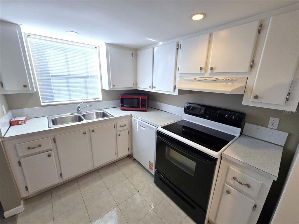 2727 75th Street W - Photo 5