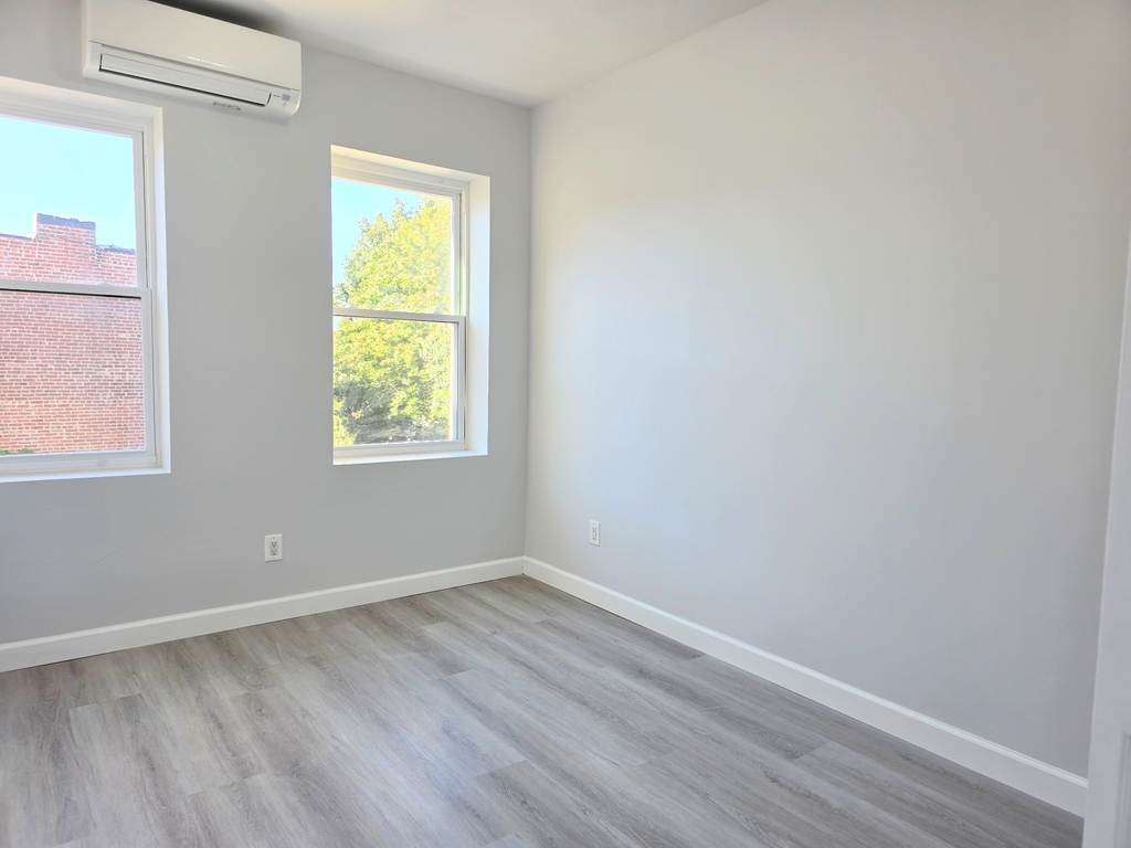 5022 5th Avenue - Photo 3