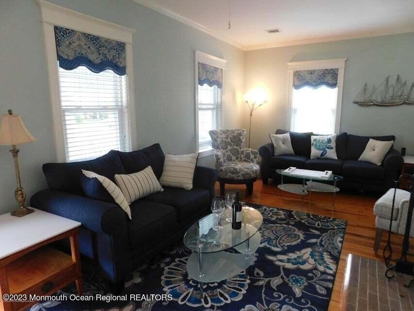 2005 5th Avenue - Photo 2