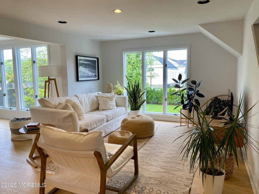121 Bridge Avenue - Photo 1