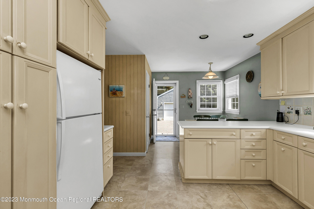 203 Washington Boulevard - Photo 8